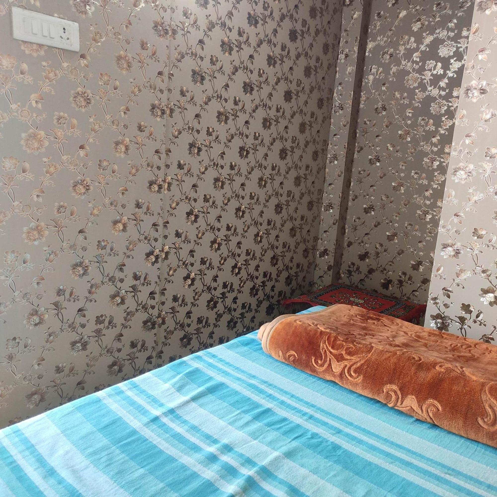 Ira Homestay Mathura - Divine Spiritual Stay Quarto foto